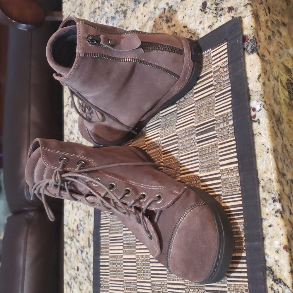 Stuart Weitzman Zipit High Top Suede Bootie - Picture 4 of 15